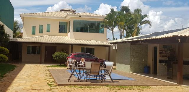 Sobrado com 4 suítes na melhor localização de Vicente Pires! - Foto 2