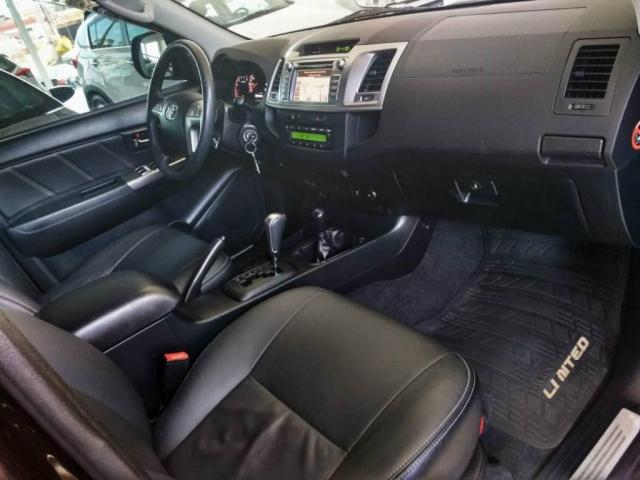 Toyota Hilux LIMITED CD 3.0 4X4 DIESEL AUTOMÁTICA - Foto 12