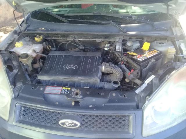 Ford Fiesta Sedan 1.0 Kit Gás R$ 13.500,00 - Foto 4