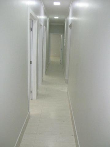 Maravilhosa!! Condomínio vazado para Estrutural 03 quartos, churrasqueira e piscina - Foto 9