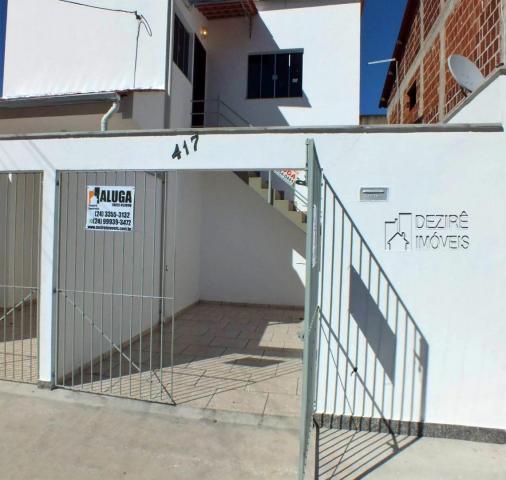 Casa com 3 dormitórios para alugar, 80 m² por R$ 950,00/mês - São Caetano - Resende/RJ