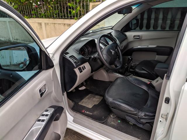 Mitsubishi L200 TRITON GLS 3.2 DIESEL - Foto 8