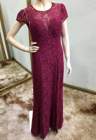 vestido de madrinha bordo