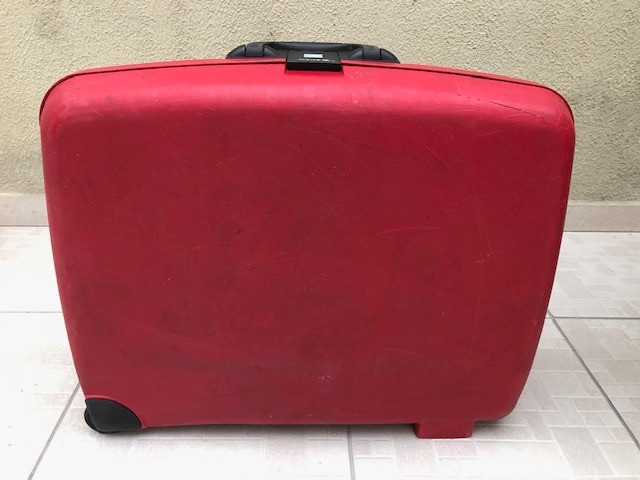 Mala Vermelha Desley Policarbonato - Foto 4