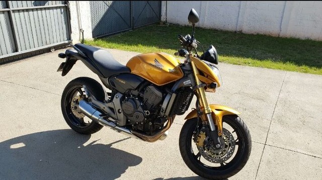 CB 600F HORNET