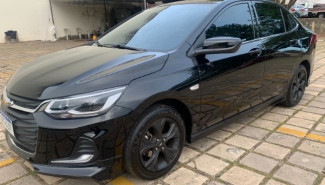 ÔNIX PLUS SEDAN TURBO