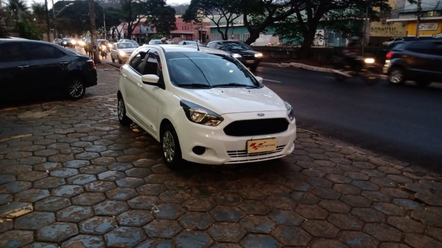 FORD KA SE 1.0 BRANCO