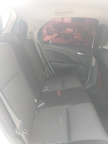 TOYOTA ETIOS 2018 AUTOMÁTICO HATCH