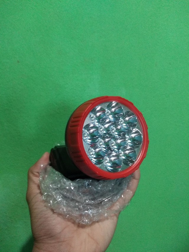 Luminária de cabeça 12 LED - Foto 2