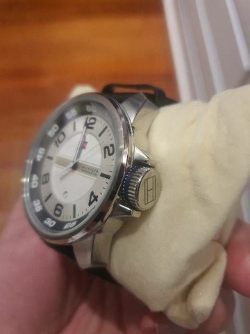 Relógio Tommy Hilfiger novíssimo  - Foto 2
