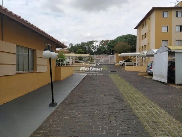 Apartamento para alugar, 3 quartos, 1 suíte, 1 vaga, Chacaras Tubalina - Uberlândia/MG - R