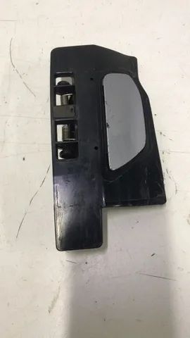 Tampa Esguicho Farol Direito Audi A1 2017 com suporte - Foto 2