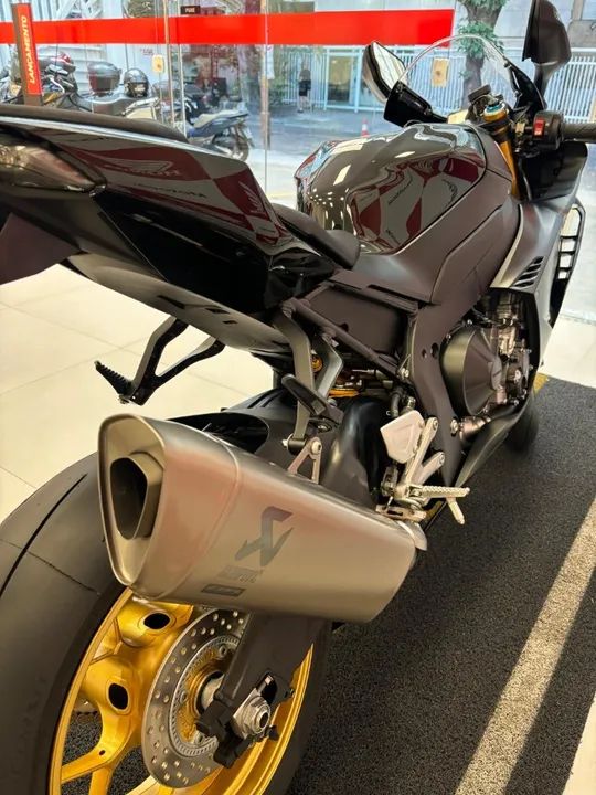 honda cbr1000rrr fireblade sp