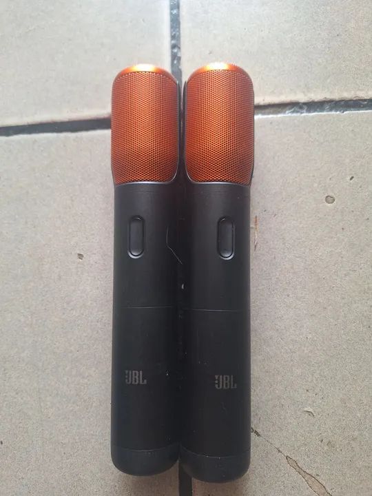 Par de Microfones JBL - Novos