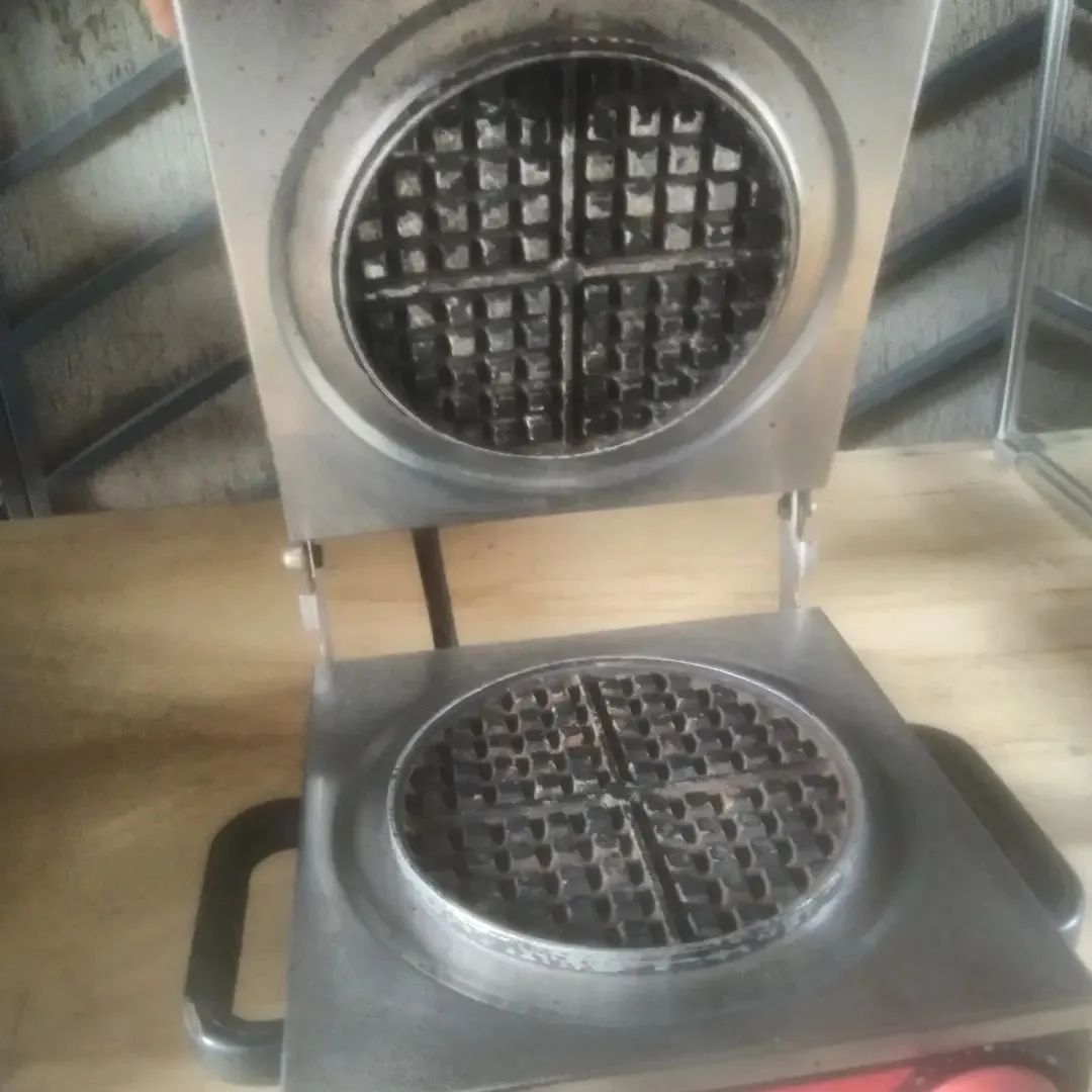 Maquina pra fazer waffle 