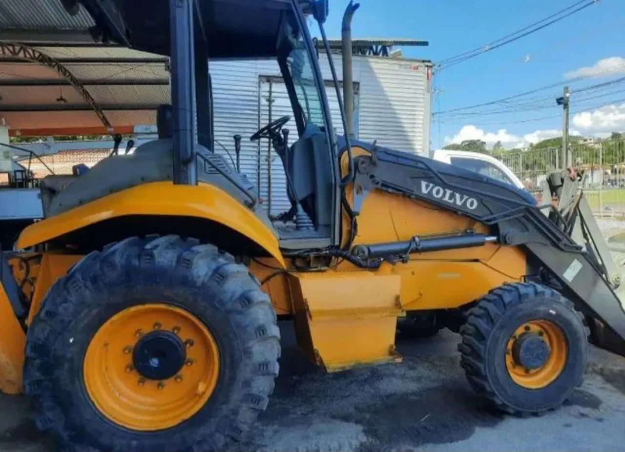 Trator Volvo - Excelente estado - Foto 2