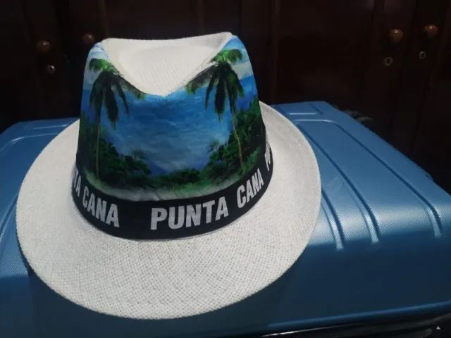 Lindo Chapéu Importado de Punta Cana no Caribe.
