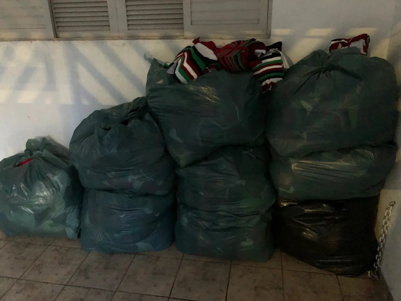 Retalhinhos de tecidos  - Foto 3