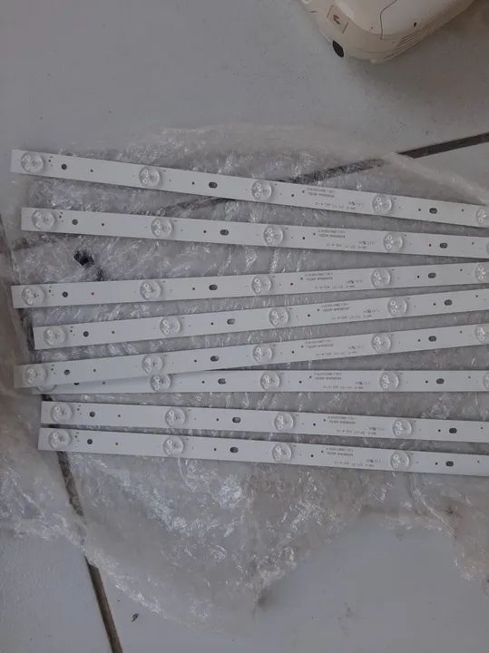 Lâminas LED para TV - 8 peças - Foto 2