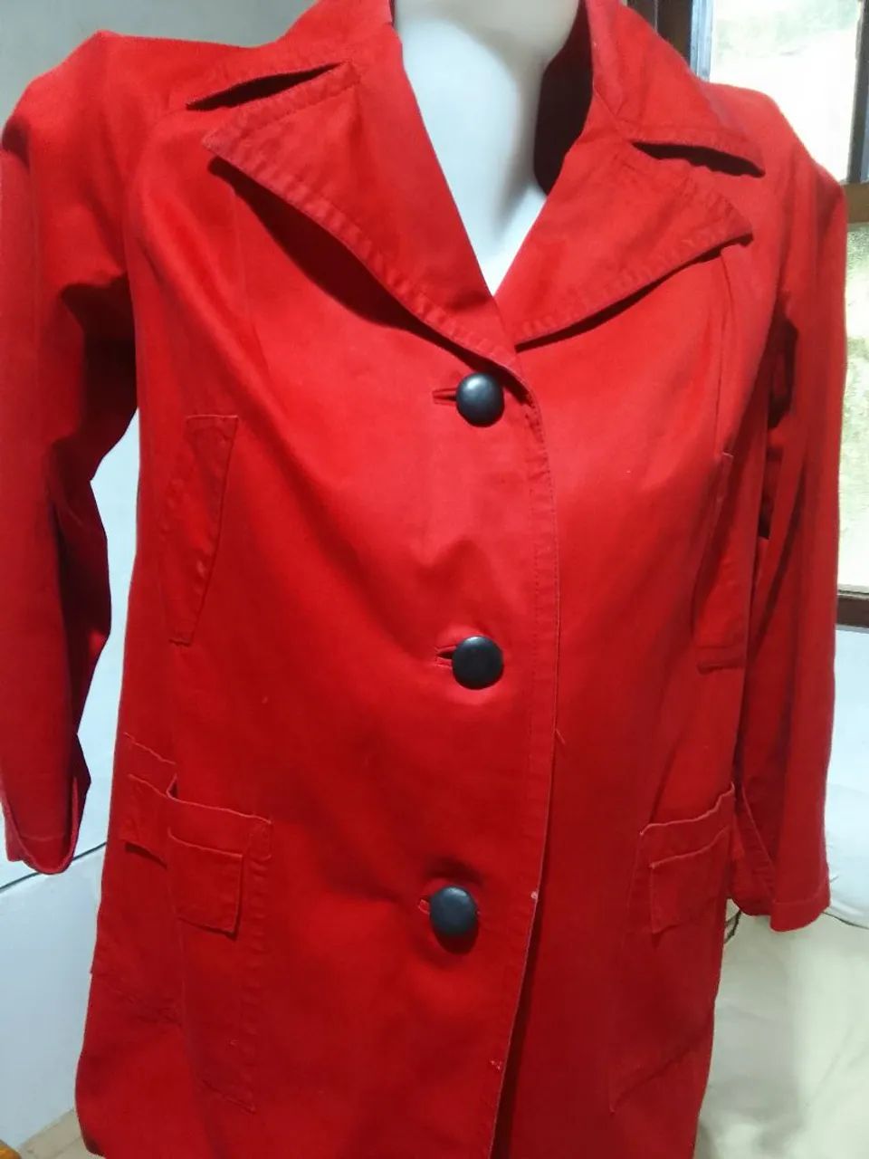 20_Casaco vermelho elegante - Foto 2