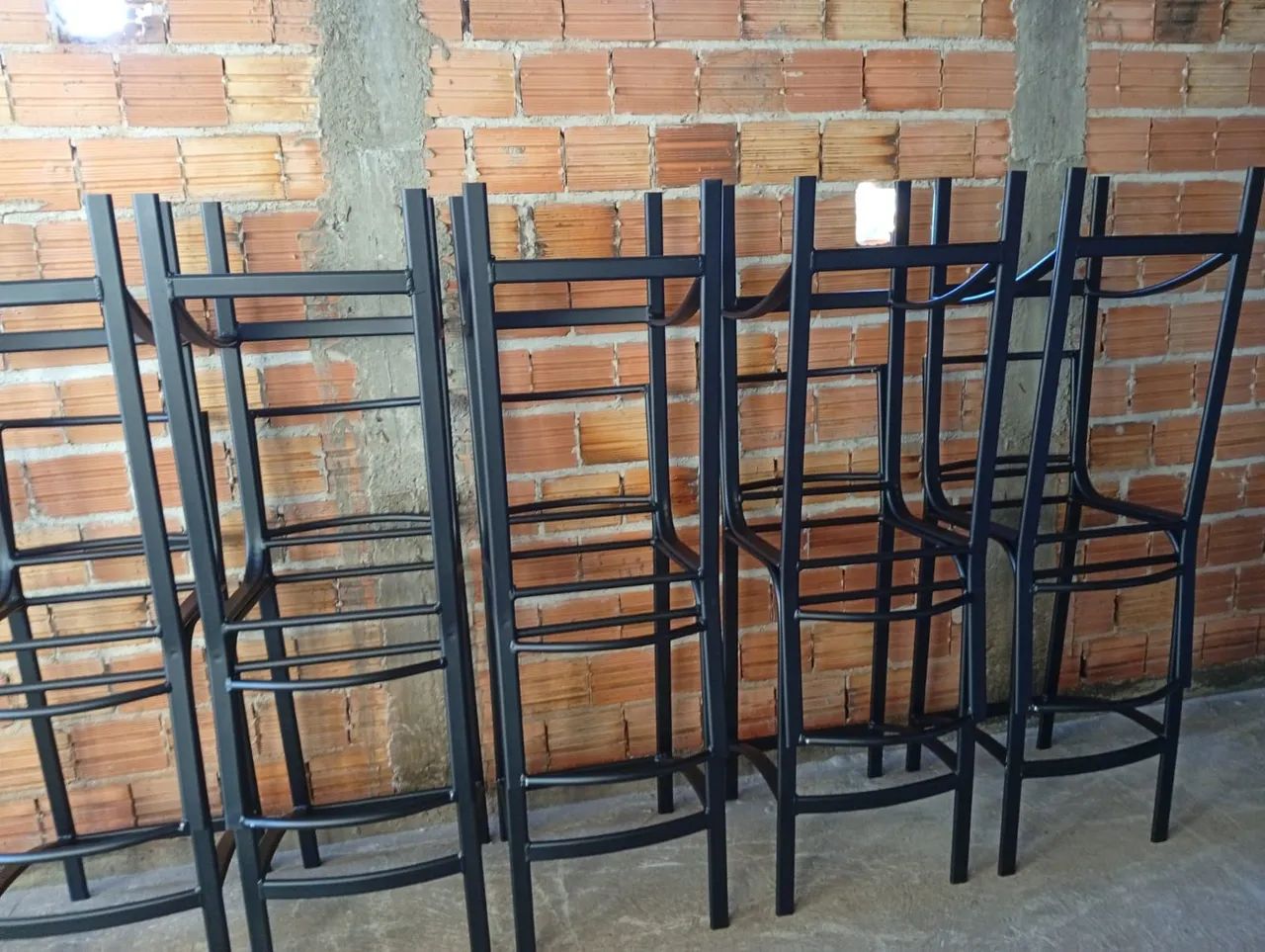 Banquetas em alumínio e fibra sintética  - Foto 4