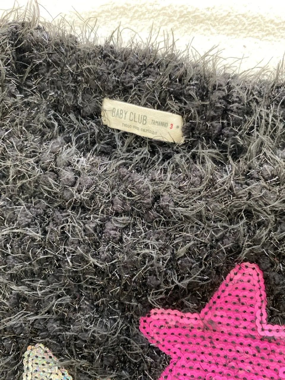 Blusão Preto Pelinho Estrelas  - Foto 3