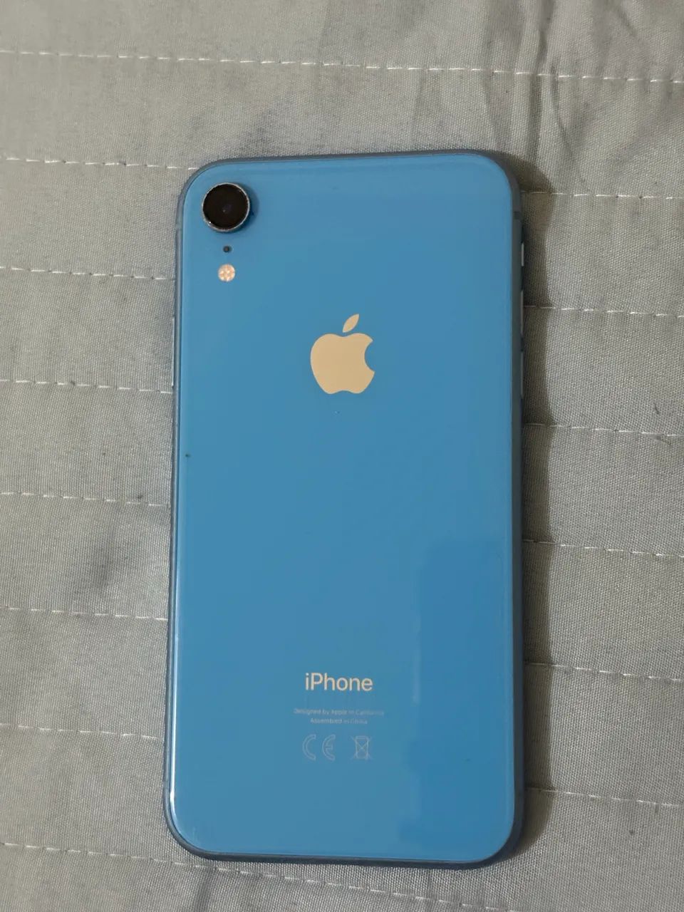 iPhone XR azul 64gb BEM CONSERVADO - Celulares e Smartphones