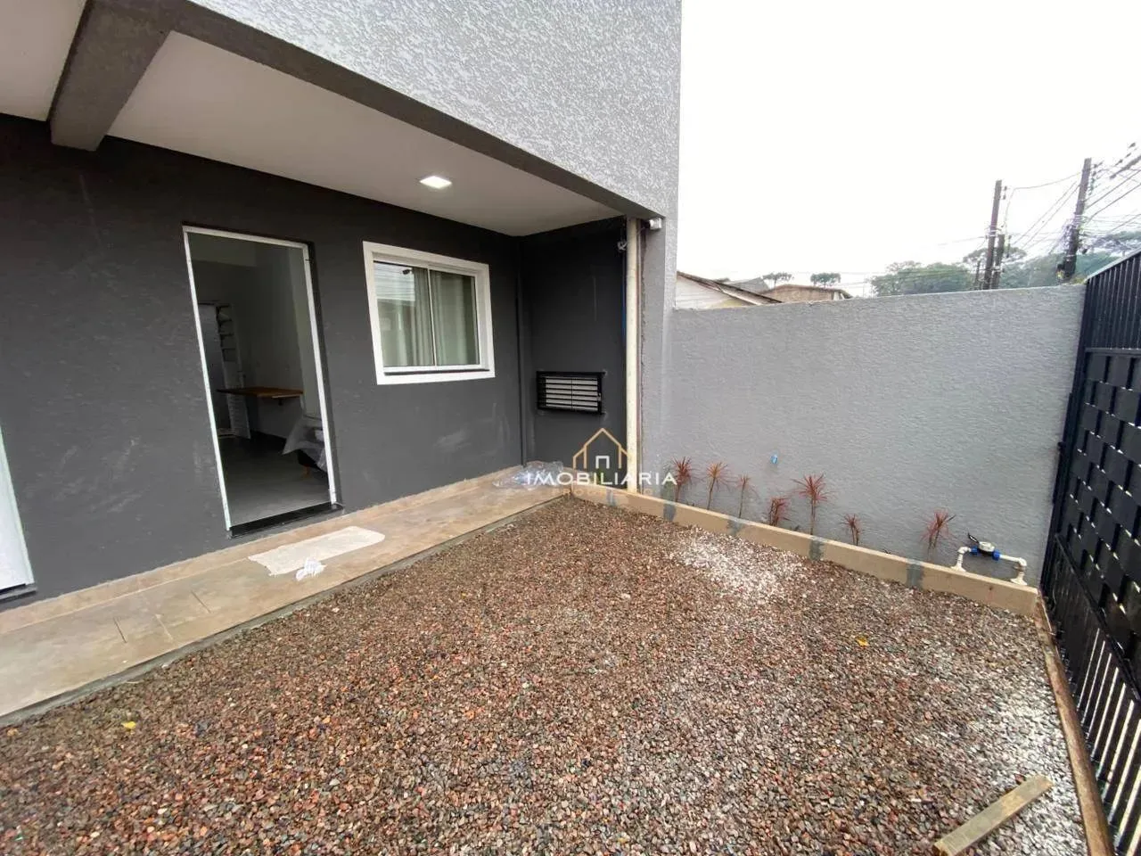 Kitnet com 1 dormitório para alugar, 27 m² por R$ 1.669/mês - Capão Raso - Curitiba/PR