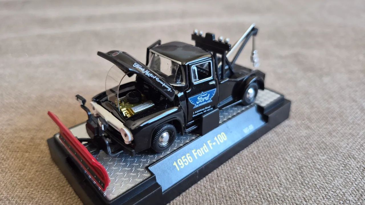 M2 Machines - 1956 Ford F-100 (veja preços na descrição) - Hobbies