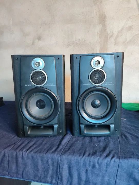 Par de Caixas Acústicas Aiwa avh9 funcionando tudo perfeitamente 