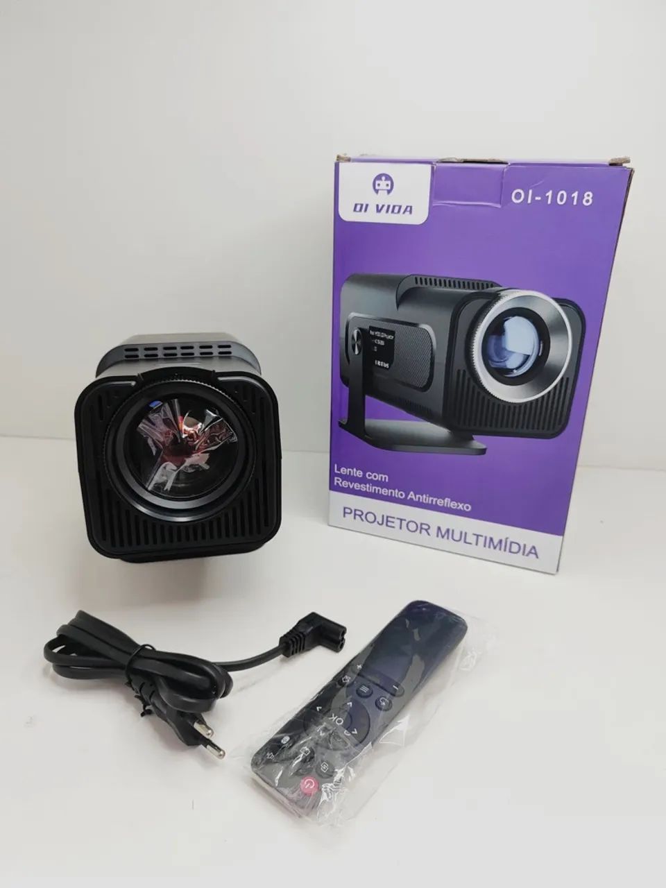 Projetor Multimídia DI VIDA OI-1018. 