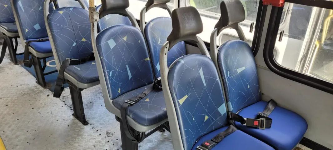 4 ÔNIBUS M. BENZ 1418 CURTO (MICRÃO) 2009/2010 - Foto 7