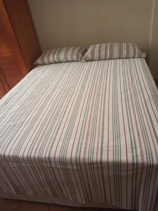 Lençol de casal e duas fronhas. - Foto 2
