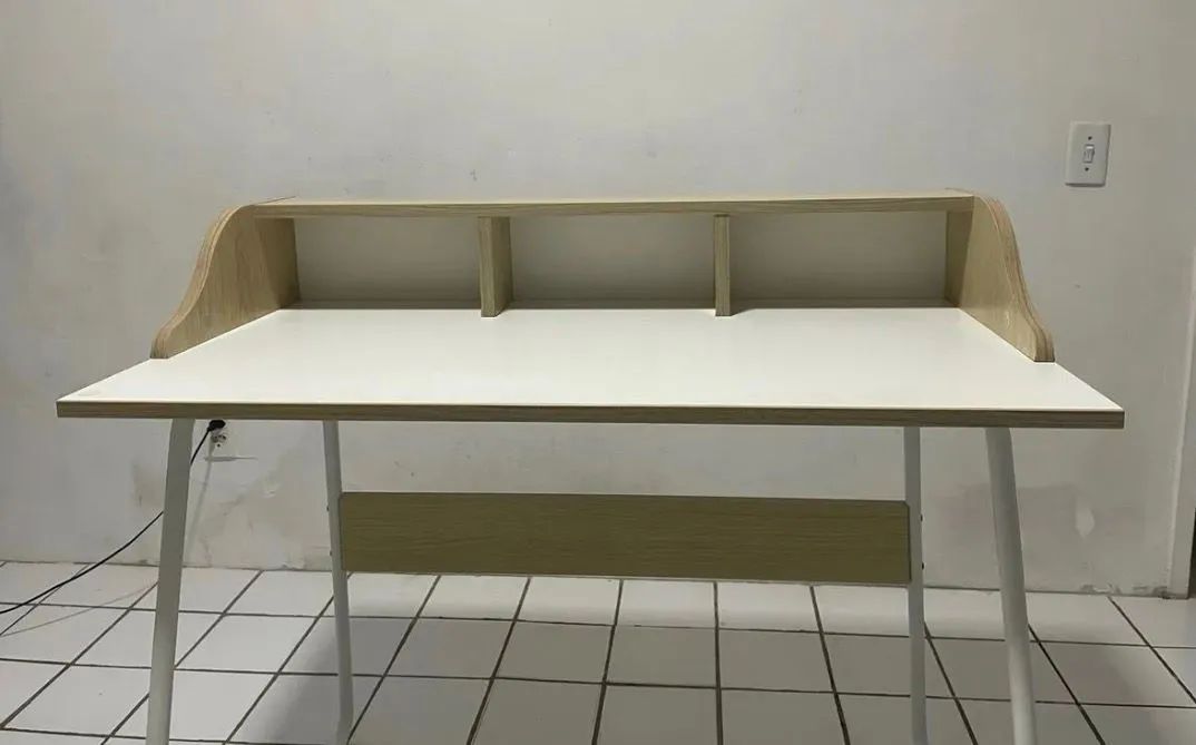 TOK STOK Escrivaninha com Nicho - Design Moderno e Funcional (VENDA<br>APENAS PARA PE/REC)