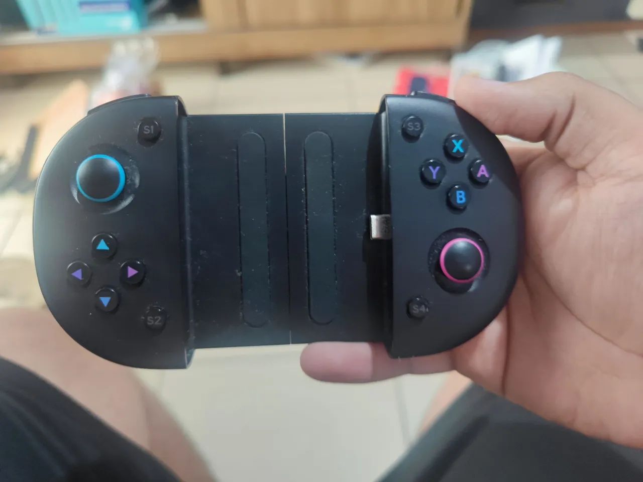 Controle para Celular SOE- Gamepad USB-C - Foto 2