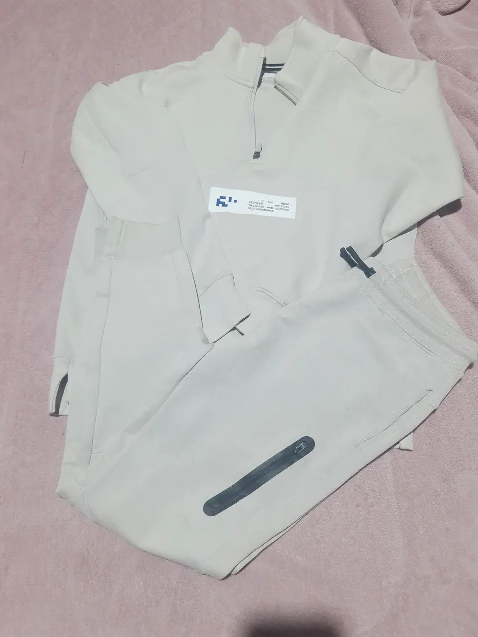 Blusa de Moletom Amarela - Unissex - Foto 4