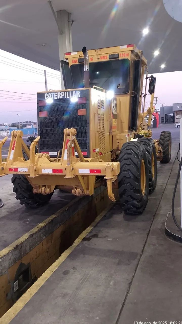 Motoniveladora Caterpillar 120H Ano 2012