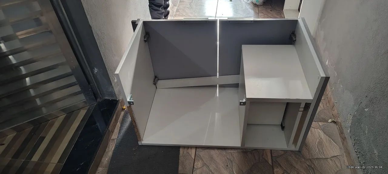 Cuba com Armário para Banheiro/Lavabo tenho 3 pias. - Foto 6