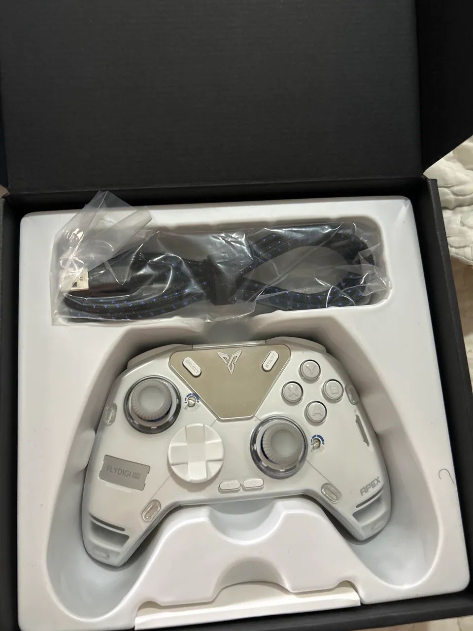 Controle Flydigi Apex 464303556301185121