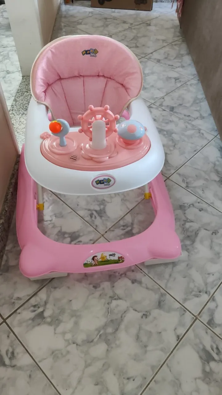 Bebê Conforto seminovo