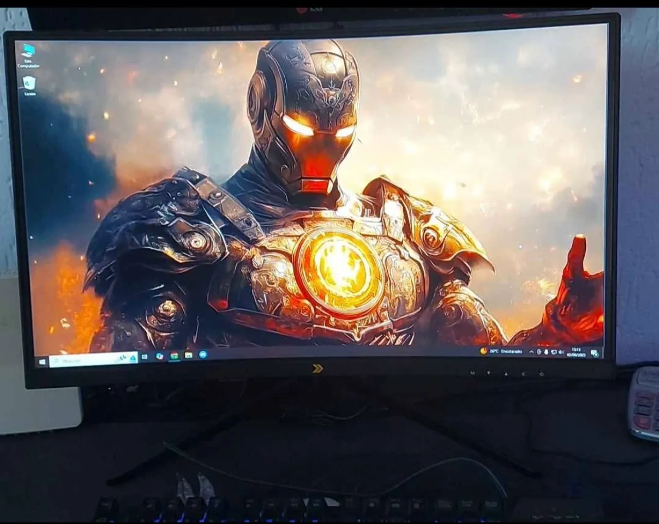 Monitor Gamer Curvo - Impecável!