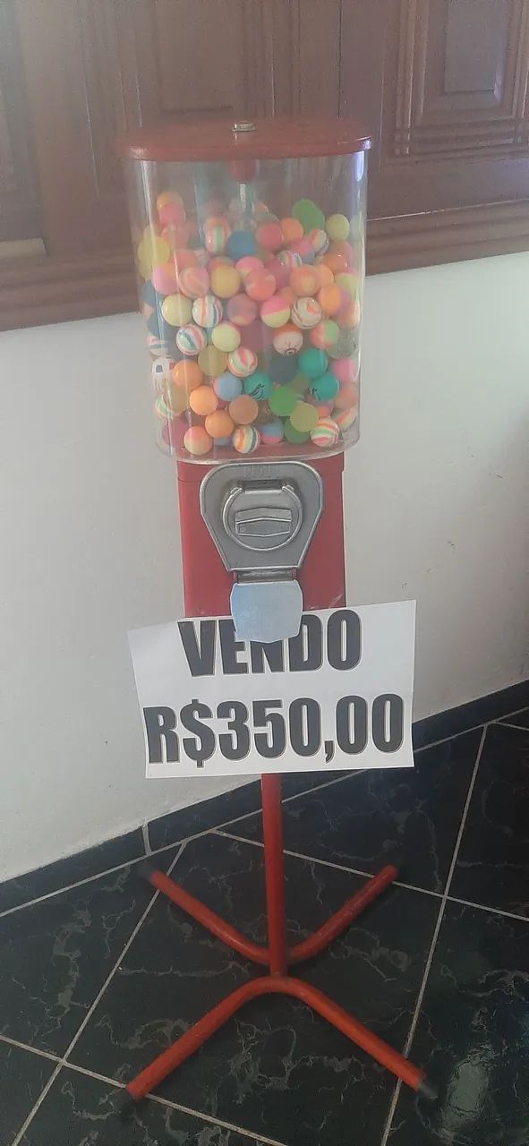 Máquina de Venda de Bolinhas de Gude