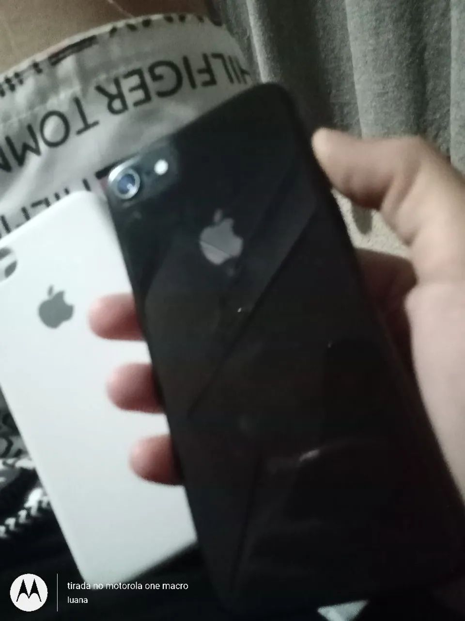 iPhone 8 com tela quebrada mais funciona tudo  - Foto 2