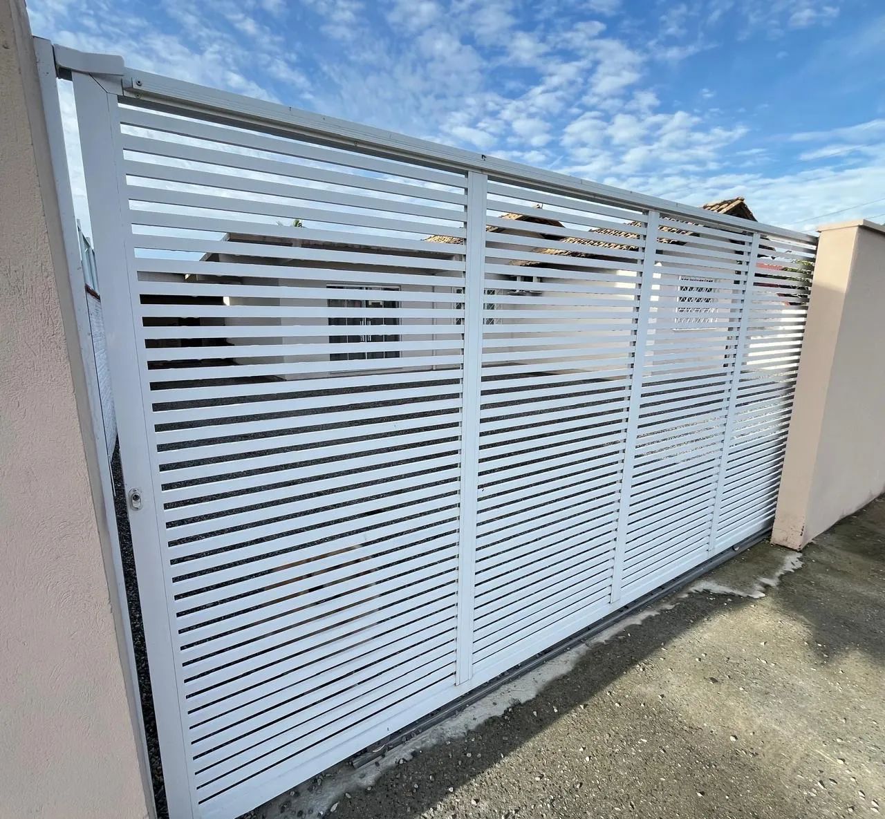 Portão de Alumínio Branco  - Foto 2