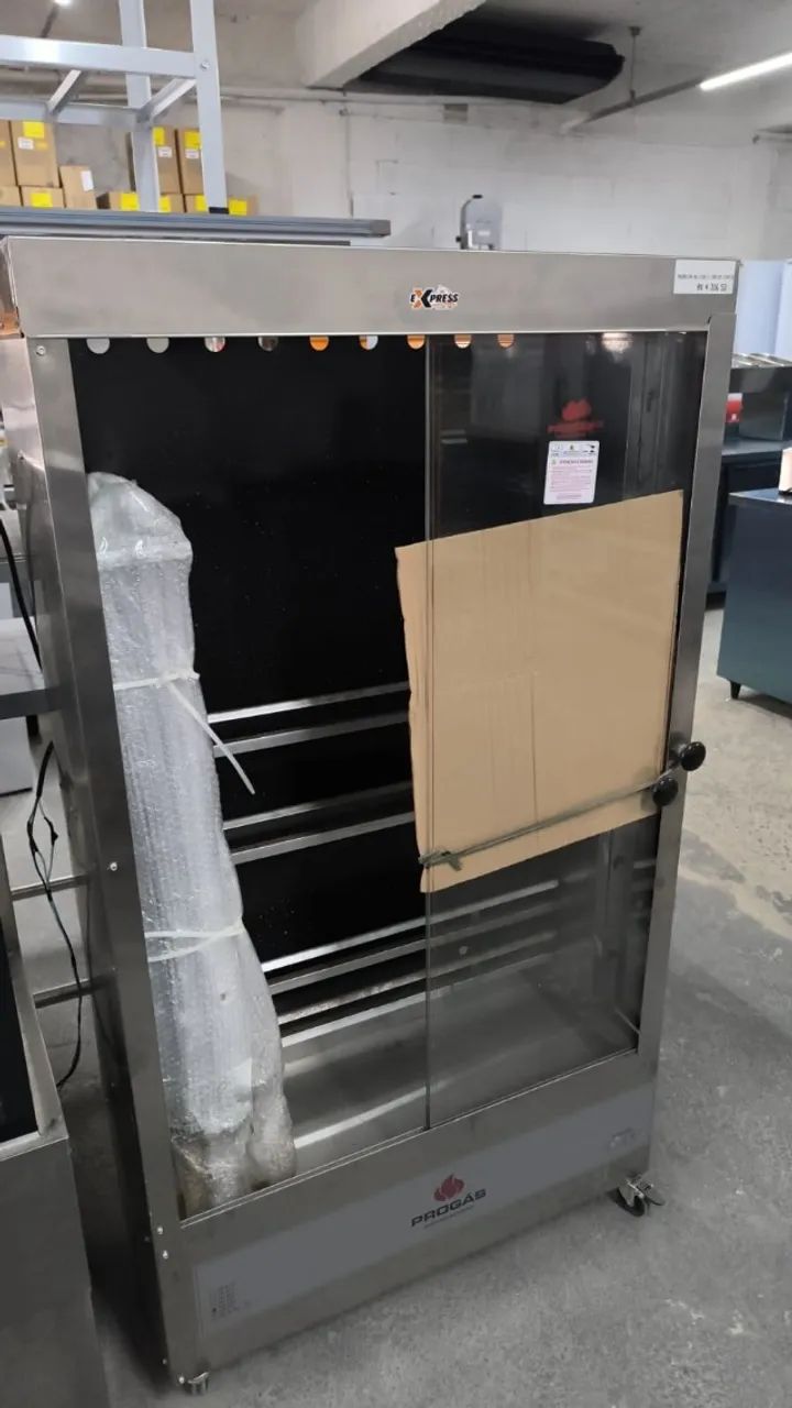 Assadeira Multiuso 6 Espetos Giratorios  - Foto 2