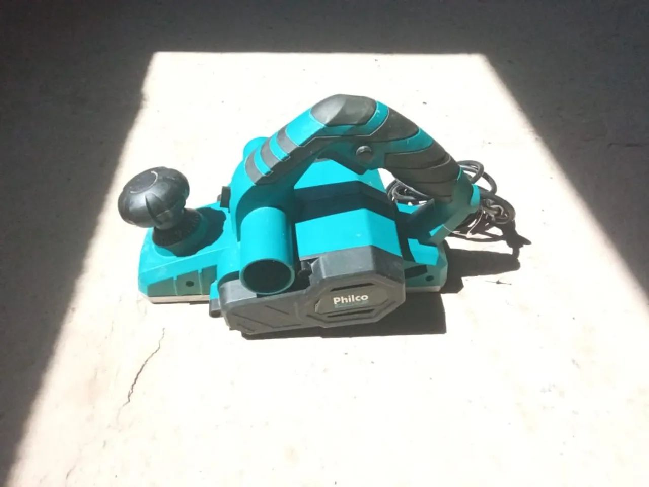 Plaina elétrica Philco 