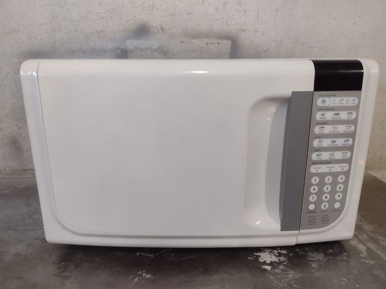 MICROONDAS ELECTROLUX 31 LITROS