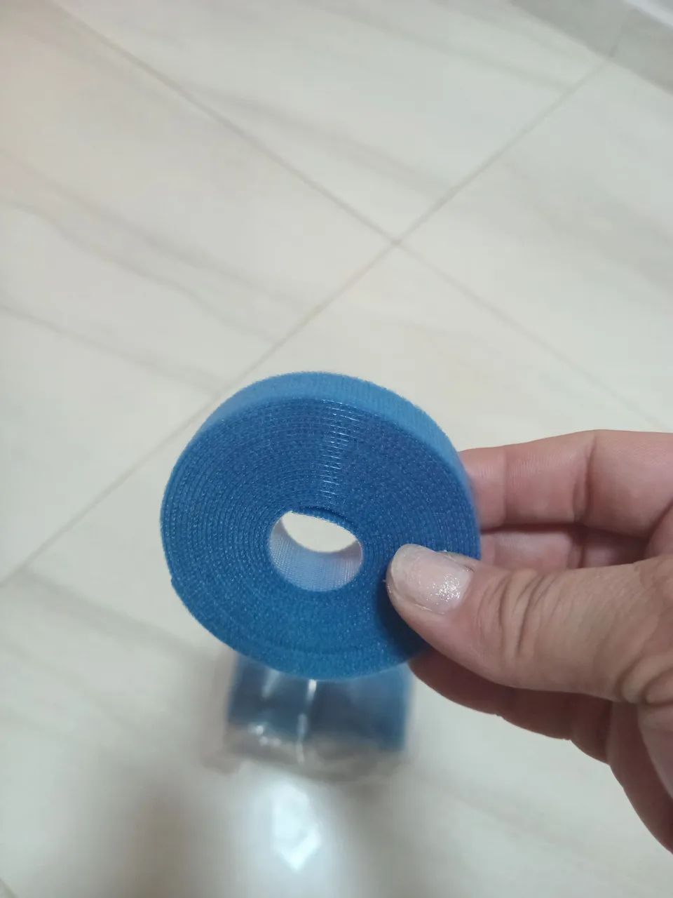 Fita Adesiva dupla face para Organizar Cabos - Azul