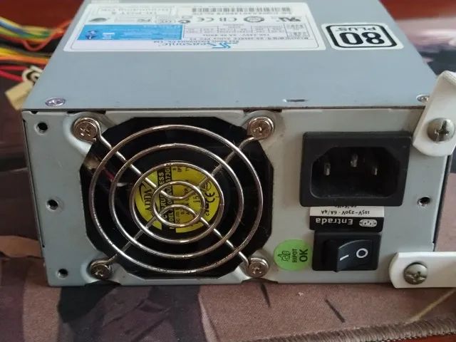 Fonte Mini ITX SFX Seasonic 300W Reais Ss-300sfe Bivolt automatico selo 80plus White