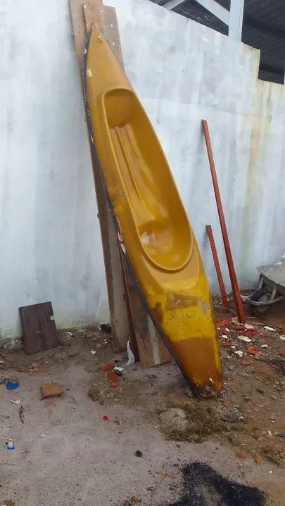 Caiaque para remo em ótimo estado